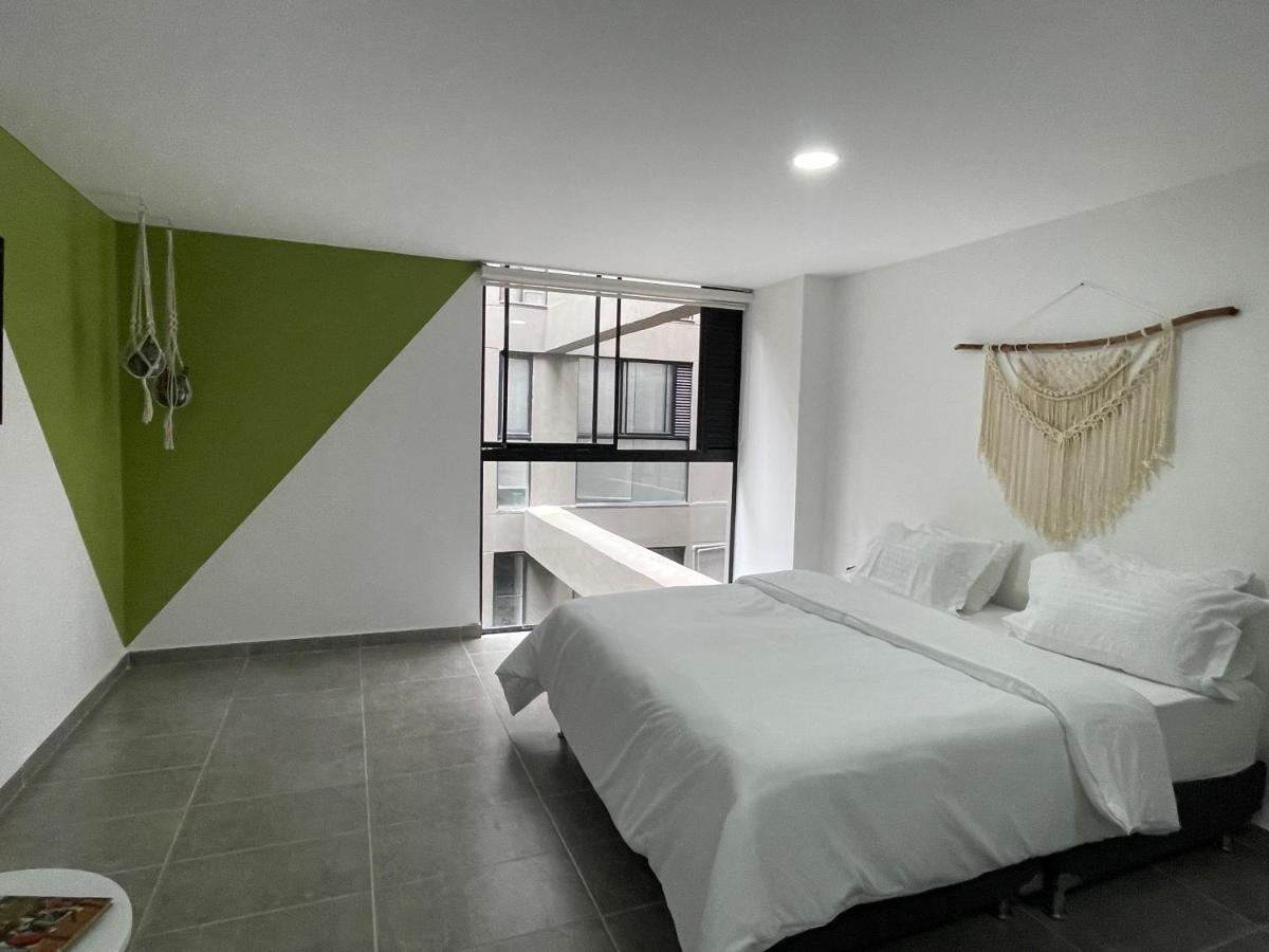 Apartahotel Tranvia 40 *